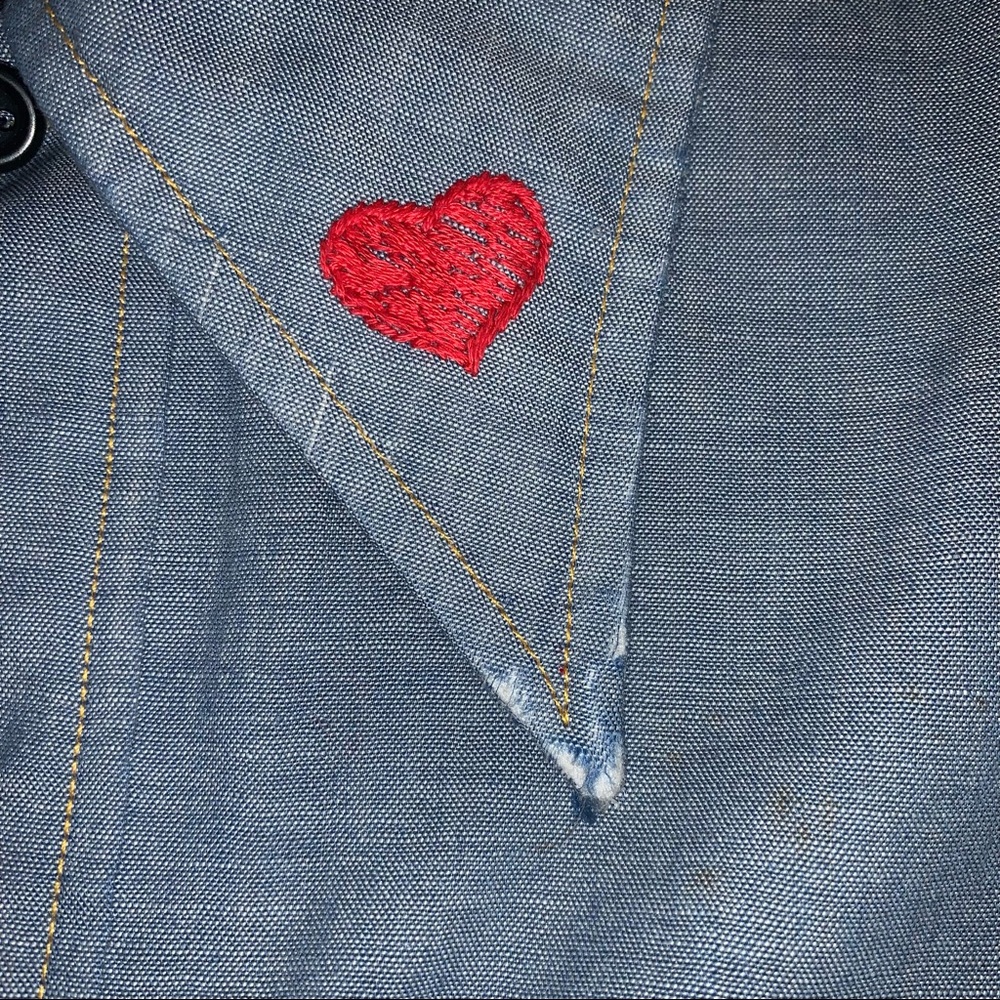 70s Chambray Animal & Insect Embroidered Shirt - image 8